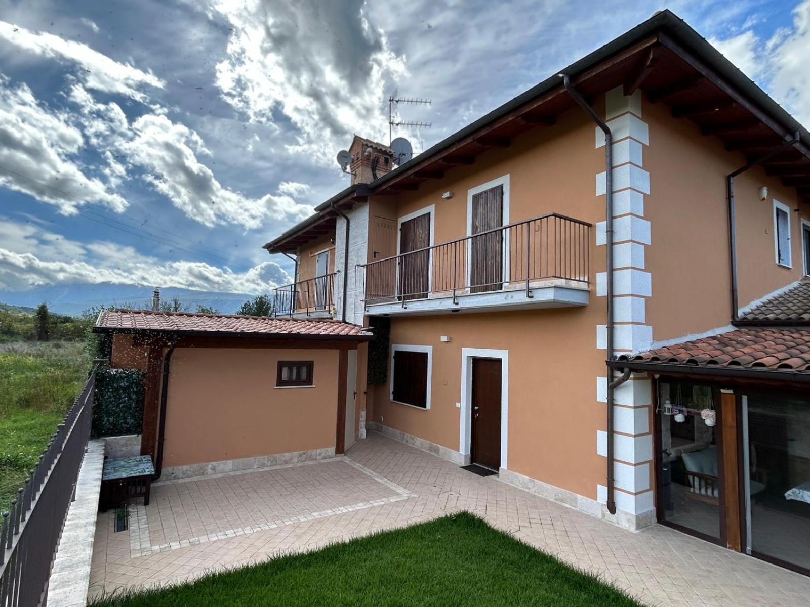 Casa Vacanze Boutique House Casa Mimo San Demetrio ne' Vestini Luaran gambar
